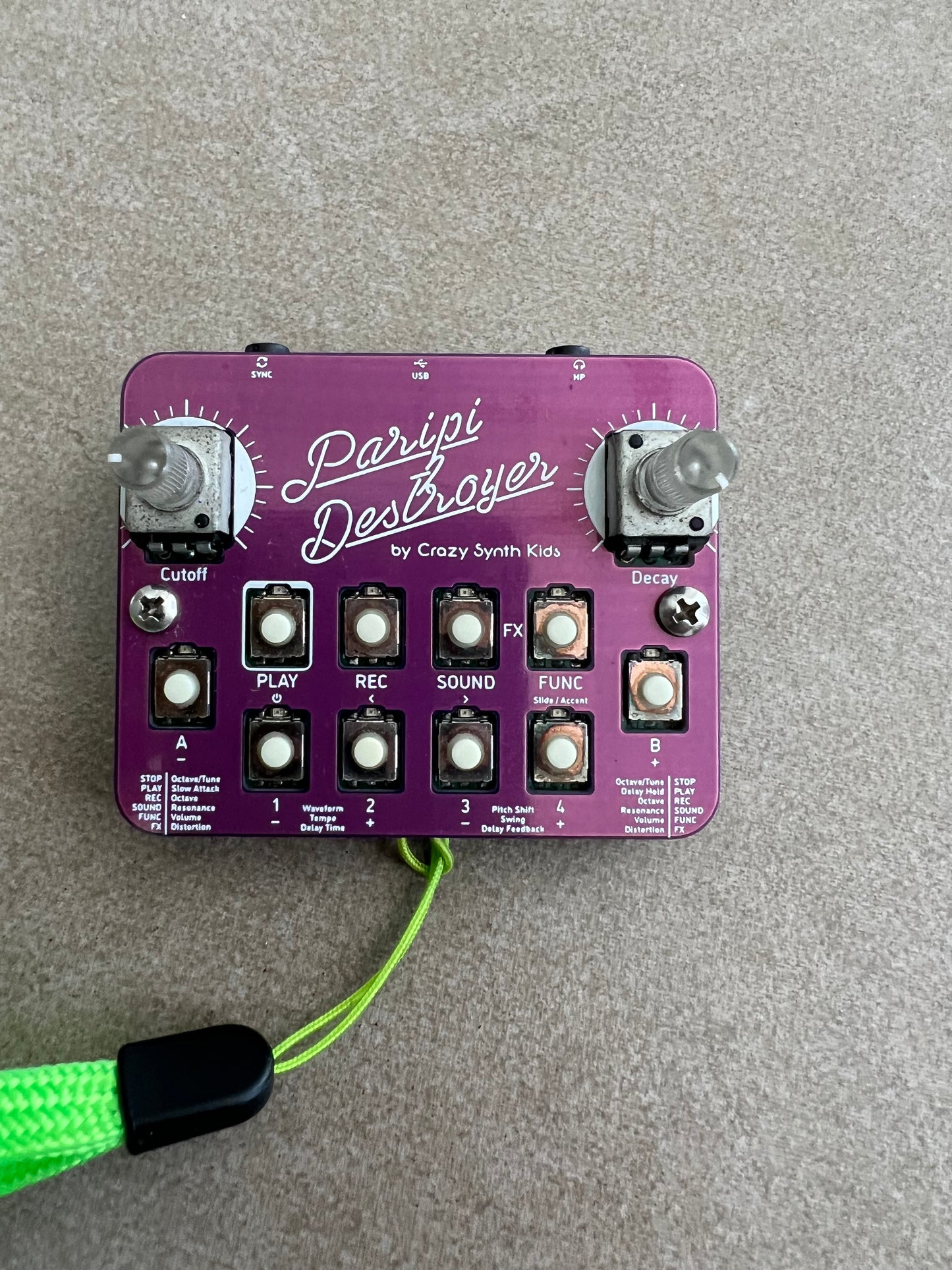 Crazy Synth Kids Paripi Destroyer Bass Machine