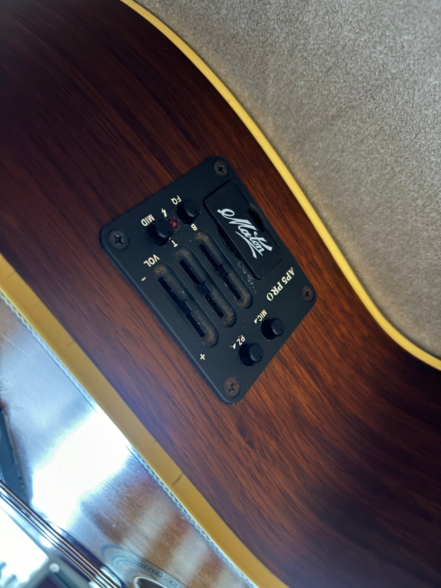 Maton EBG808 Nashville Acoustic Guitar