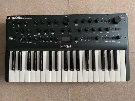 Modal Electronics Argon 8 Polyphonic Wavetable Synthesiser