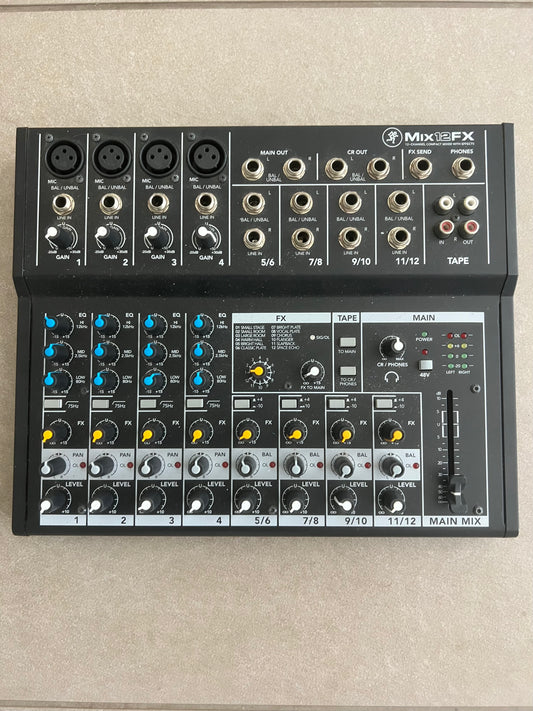 Mackie Mix12FX Mixer