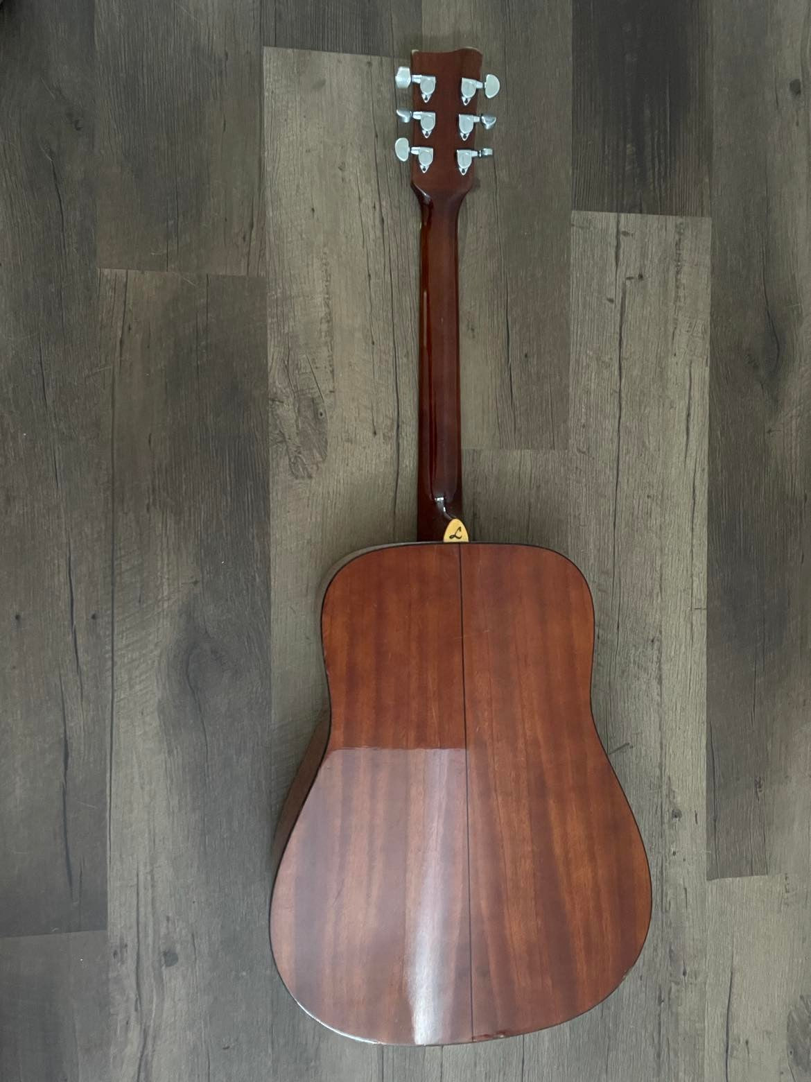 Legend Acoustic Guitar