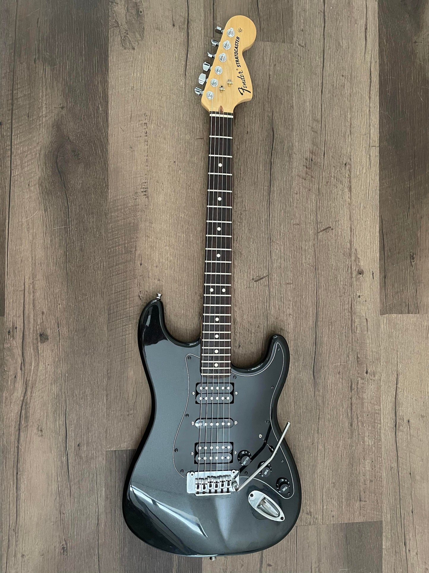 Fender Stratocaster Electric Guitar USA 2006
