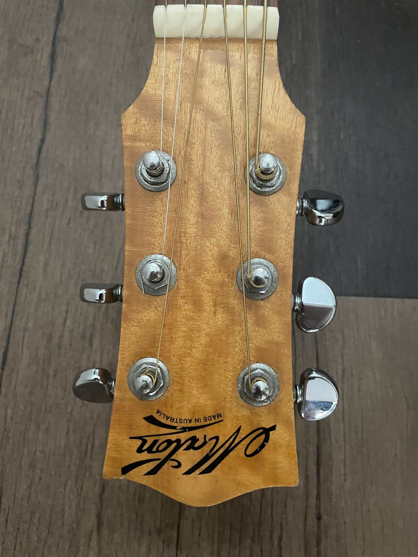 Maton EM325C Acoustic Electric Guitar
