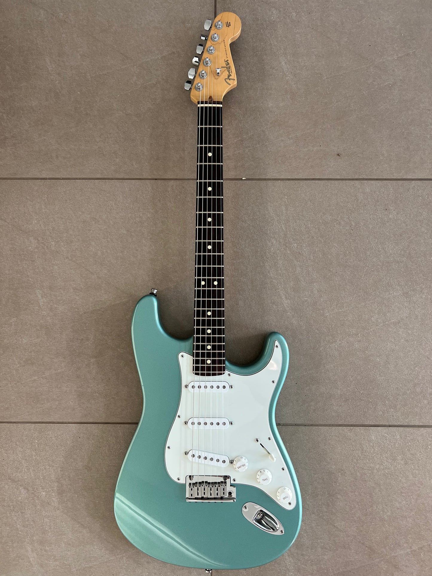 Fender Stratocaster Electric Guitar USA 2001