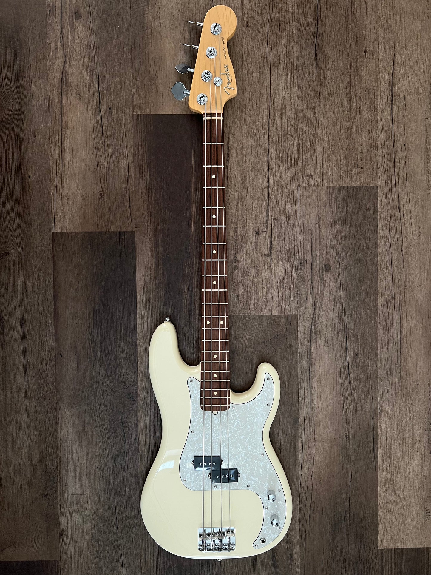 Fender P Bass Guitar USA 2012
